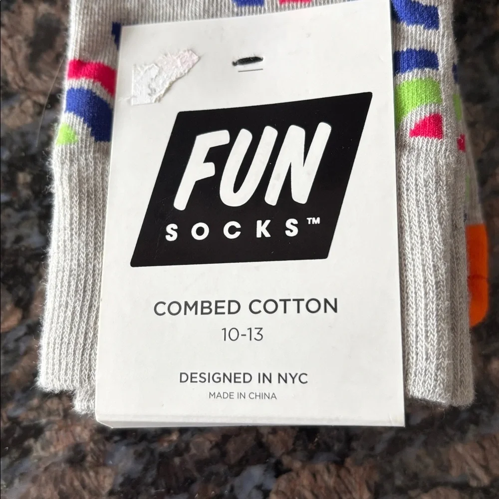 Fun & Good Luck Socks Men’s Cotton Blend Gray Books Geometric Pattern NWT 10-13 - Picture 6 of 8
